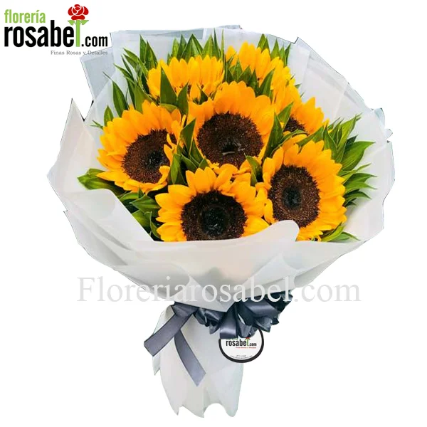 Ramo de girasoles para cumpleaños y follajes finos
